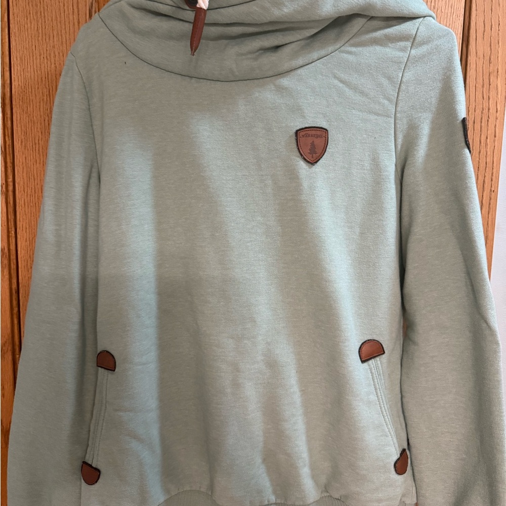 Wanakome Women's Green Hoodie